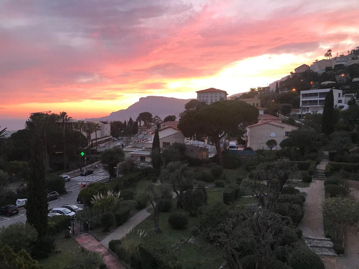 Charmant 2 Pièces Vue sur Mer et MONTE-CARLO à ROQUEBRUNE CAP MARTIN Esterno foto